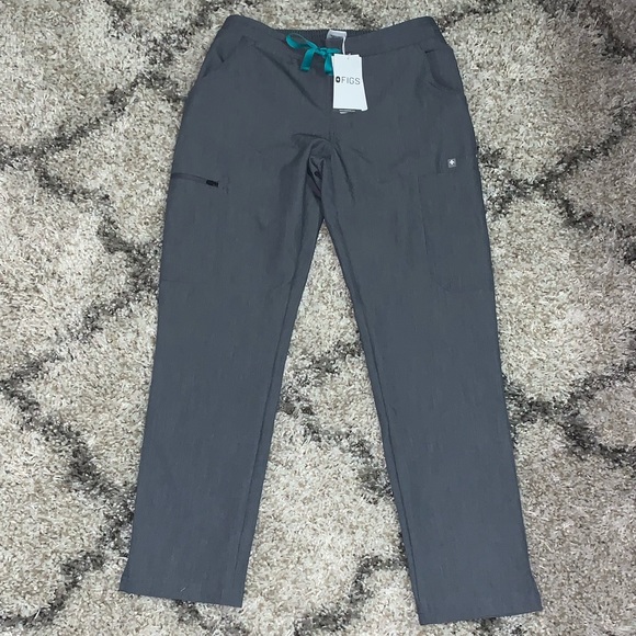 Figs Scrub Set! - Picture 4 of 4